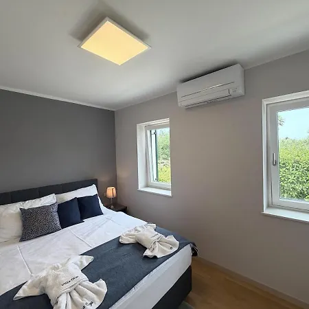 Two Bedroom Sea View *