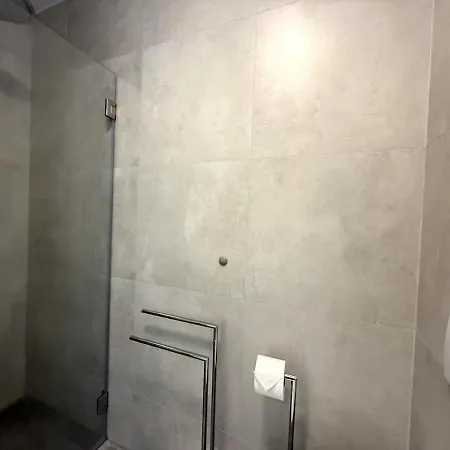 Apartment Two Bedroom Sea View *