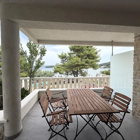 Two Bedroom Sea View Apartment *